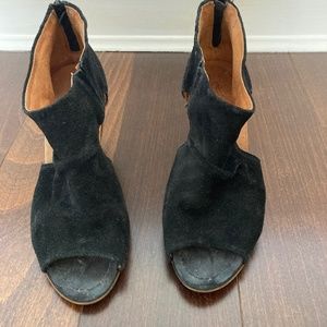 Suede open-toed booties